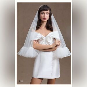 Anthropologie BHLDN Society James Stephanie Ruffled Fingertip Length Veil - NWT